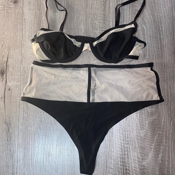 Victoria's Secret|Mesh Set - New | Color: Black | Bra: 32C and Thong Size Medium - Picture 2 of 4